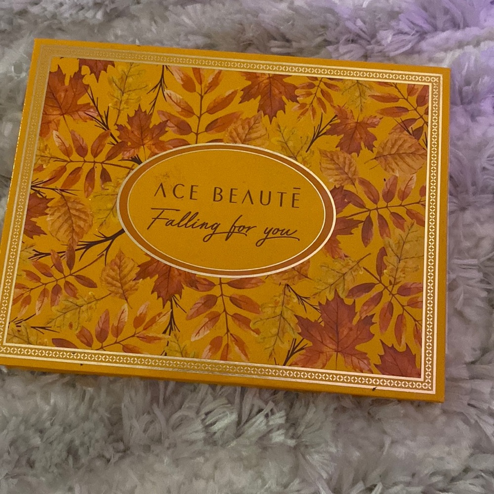 Ace beaute eye shadow